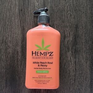 Hempz White Peach Rosé & Peony Herbal Body Moisturizer LIMITED EDITION